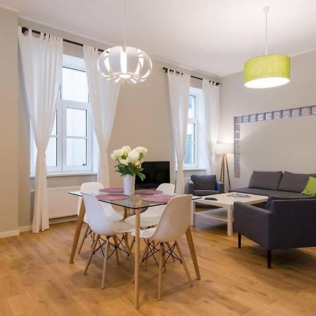 Modern & Spacious 80M2 Apartment In Riga Old Town Extérieur photo