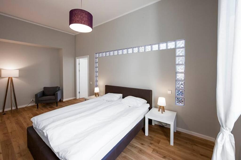 Modern & Spacious 80M2 Apartment In Riga Old Town Extérieur photo