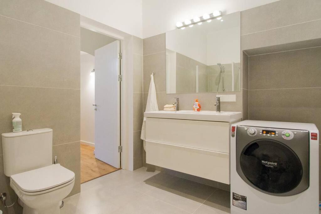 Modern & Spacious 80M2 Apartment In Riga Old Town Extérieur photo
