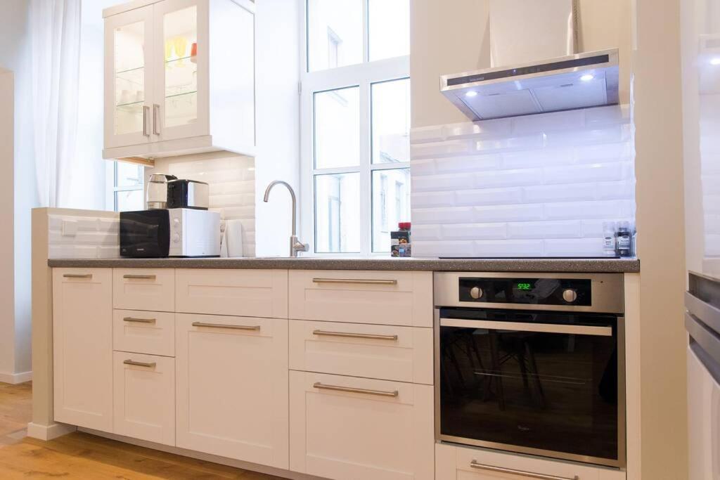 Modern & Spacious 80M2 Apartment In Riga Old Town Extérieur photo